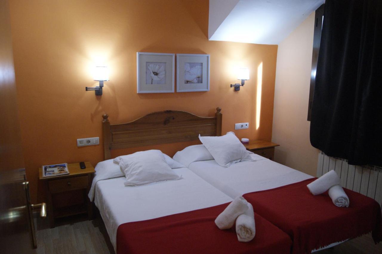 Hostal Cal Batista Bagá Εξωτερικό φωτογραφία