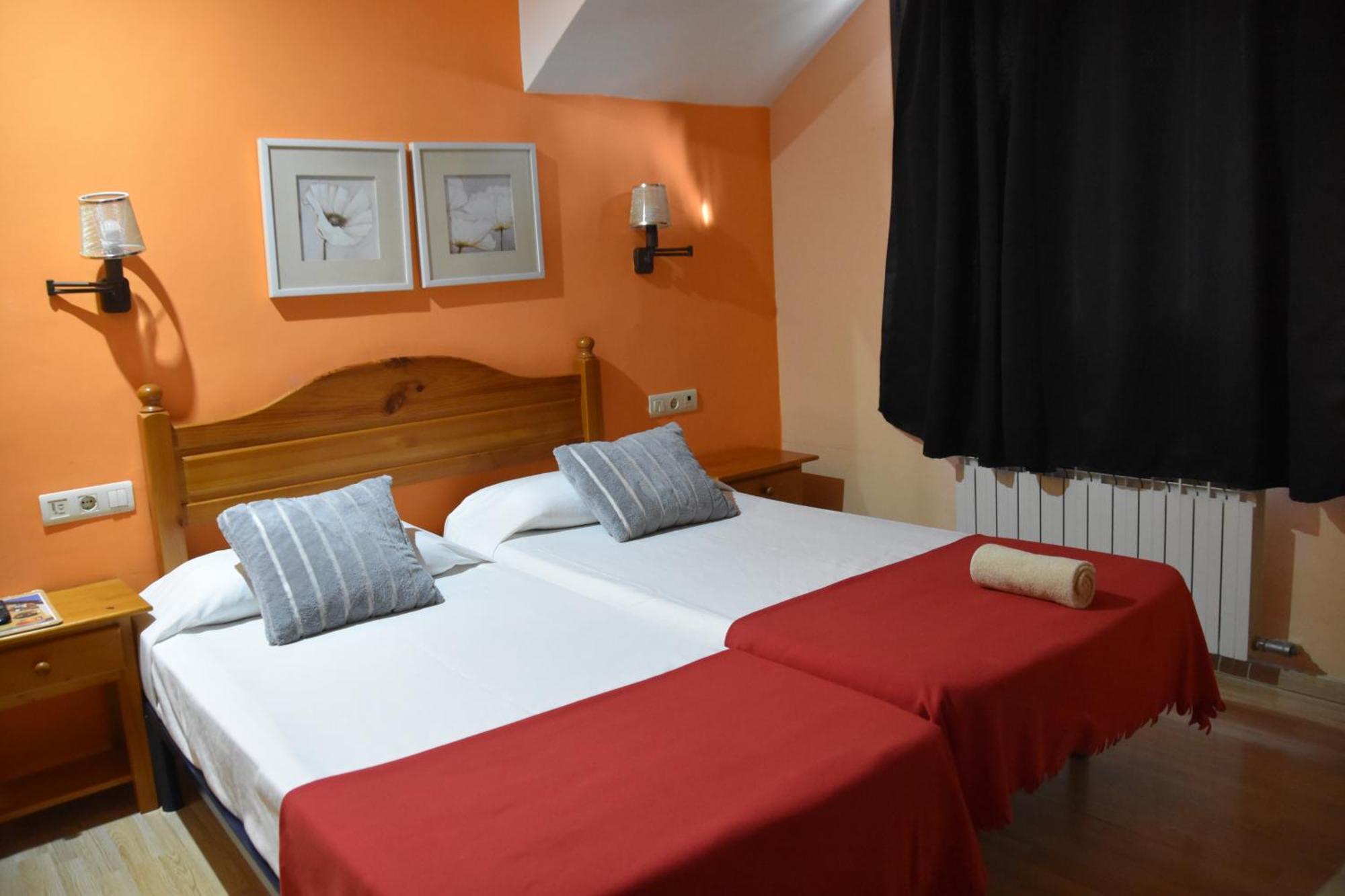 Hostal Cal Batista Bagá Εξωτερικό φωτογραφία