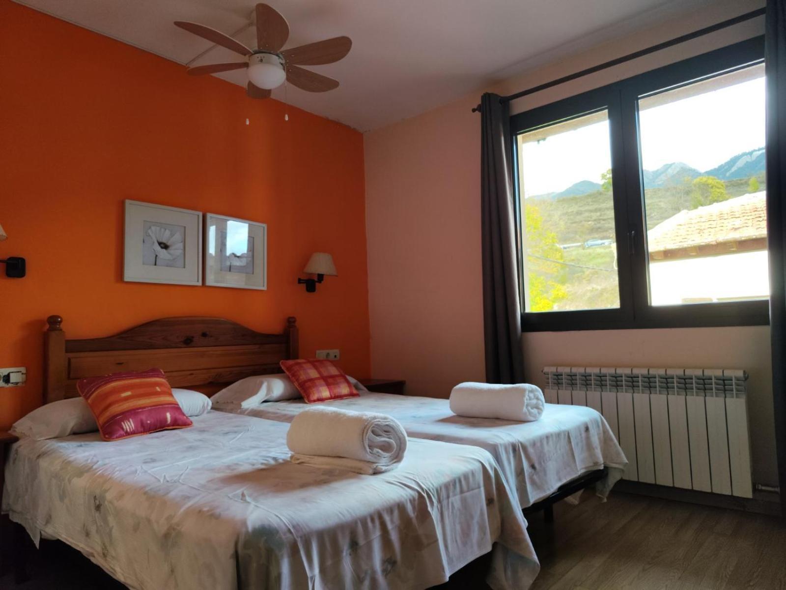 Hostal Cal Batista Bagá Εξωτερικό φωτογραφία